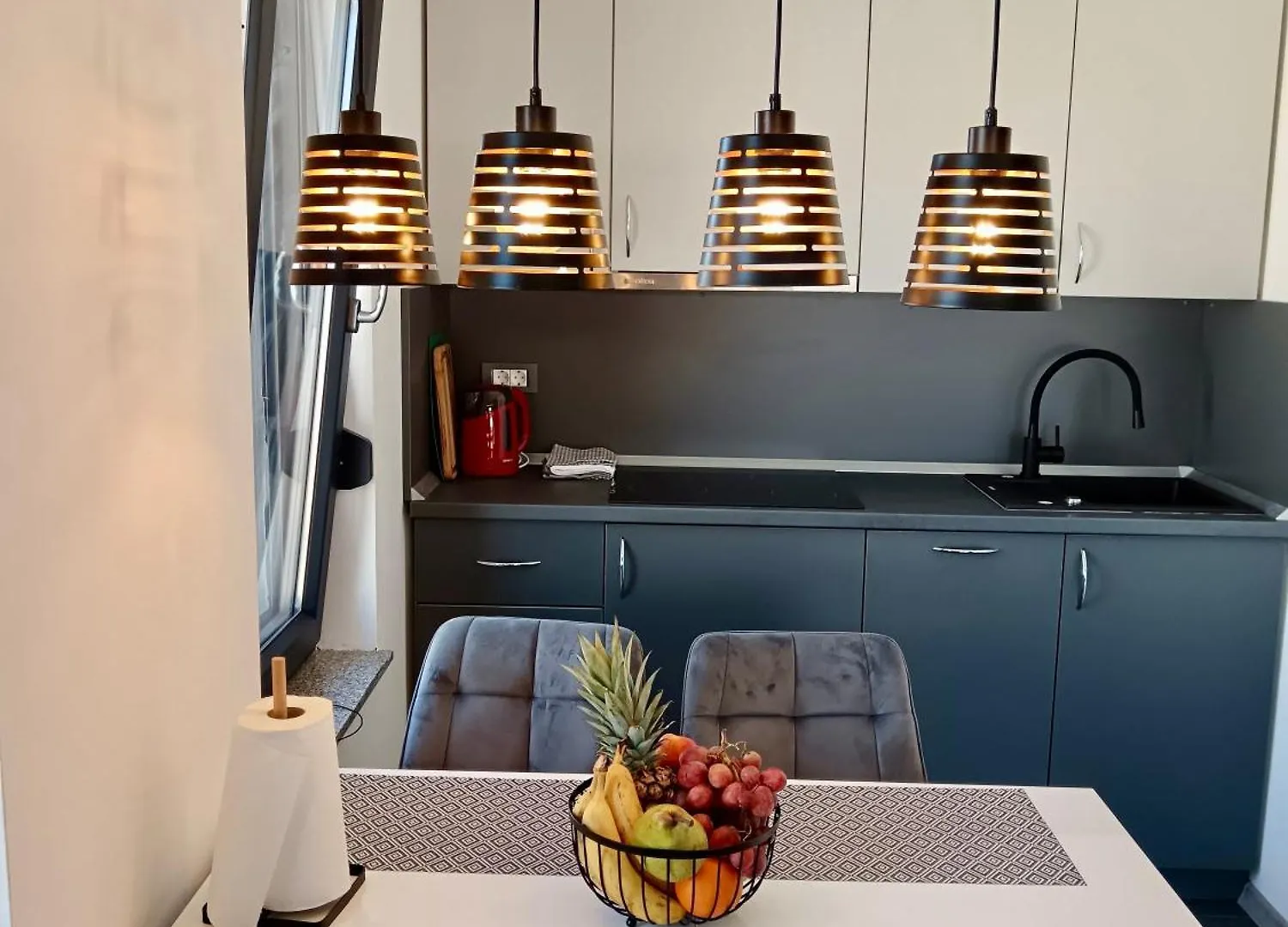 Monachus Apartments Vir